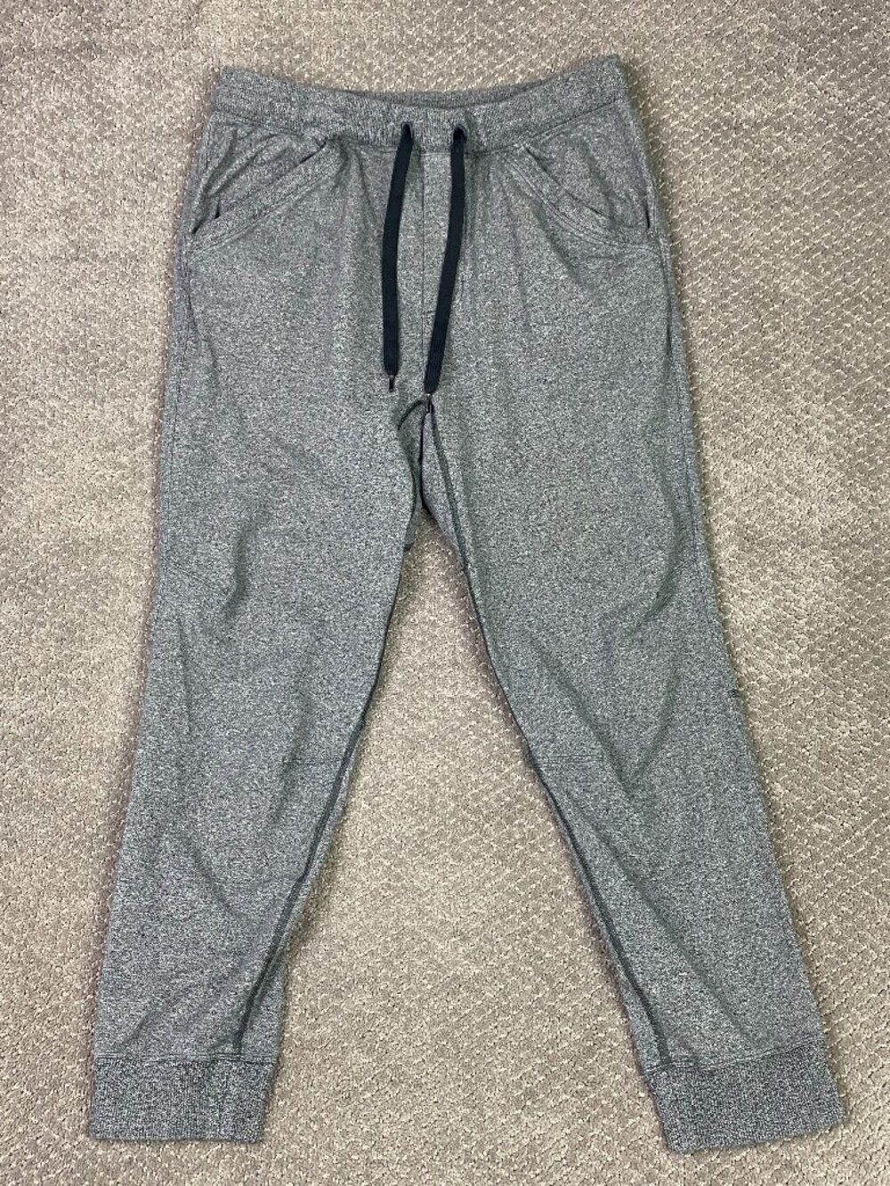 Lululemon Textured Knit Joggers Mens Large Gray Heather Sweatpants Gym Pants Run